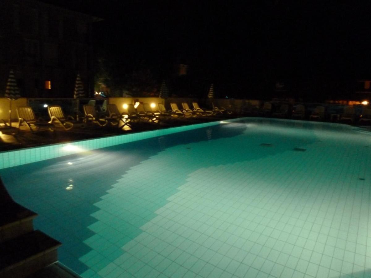 Hotel Firenze Μπιμπιόνε Εξωτερικό φωτογραφία