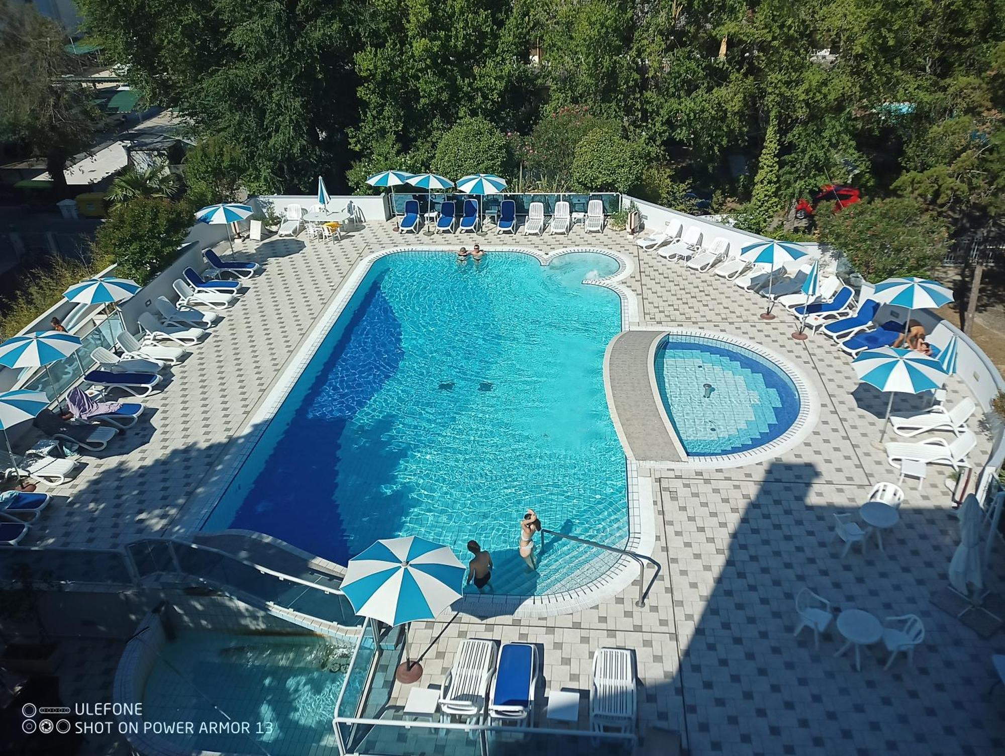Hotel Firenze Μπιμπιόνε Εξωτερικό φωτογραφία